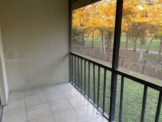 Building Photo - 7800 S Colony Cir