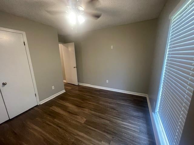 Building Photo - 309 Colonial Dr