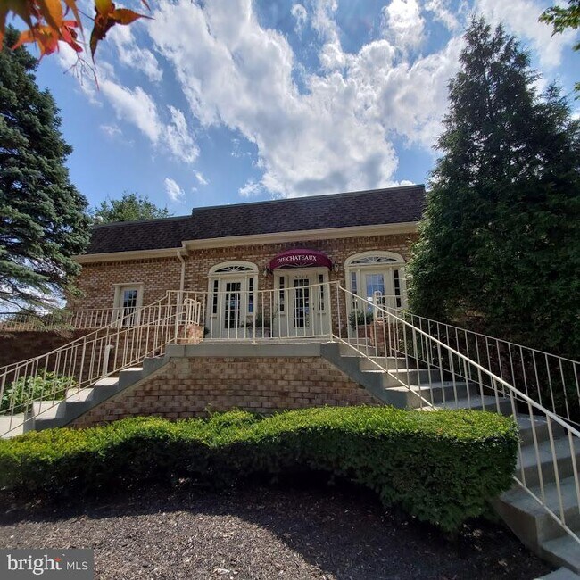 3101 Patrick Henry Dr 3101 Patrick Henry Dr Falls Church VA 22044 Apartment Finder