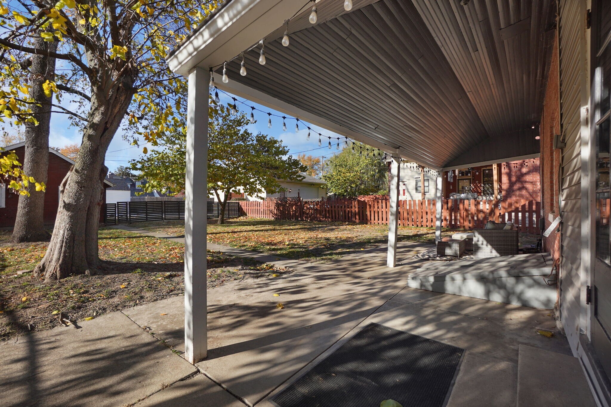 Building Photo - 1015 N 5th St