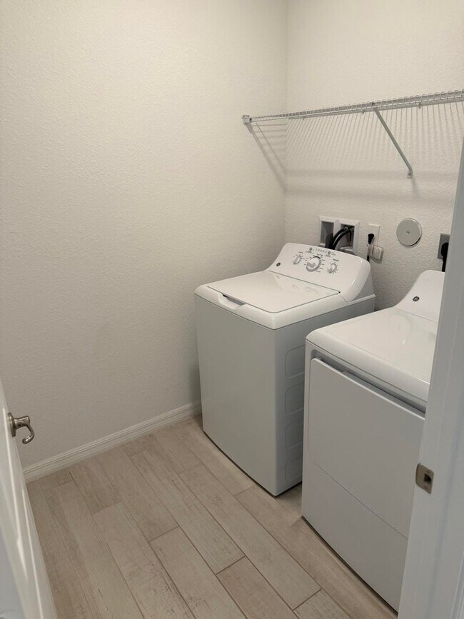 Building Photo - 5226 Armina Pl