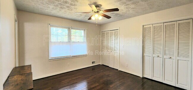 Building Photo - 1240 Flat Rock Rd