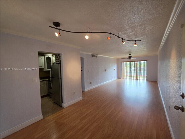 Building Photo - 9437 SW 76th St