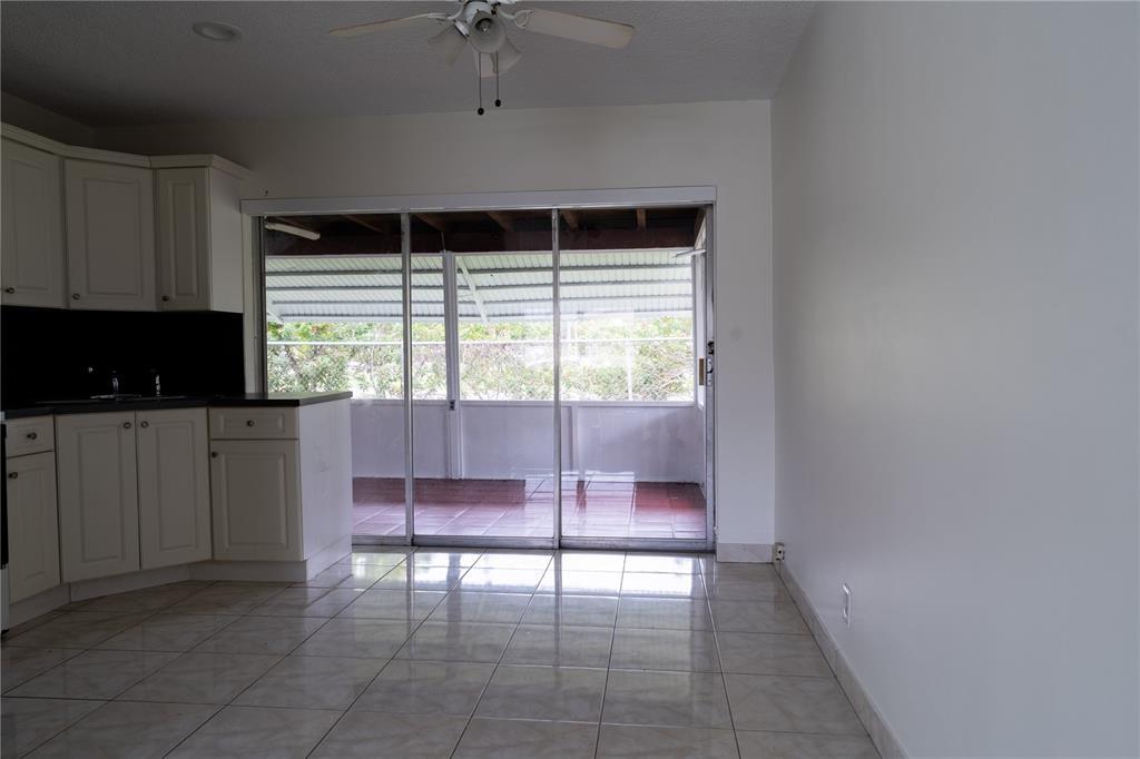 Building Photo - 2702 NW 51st Pl