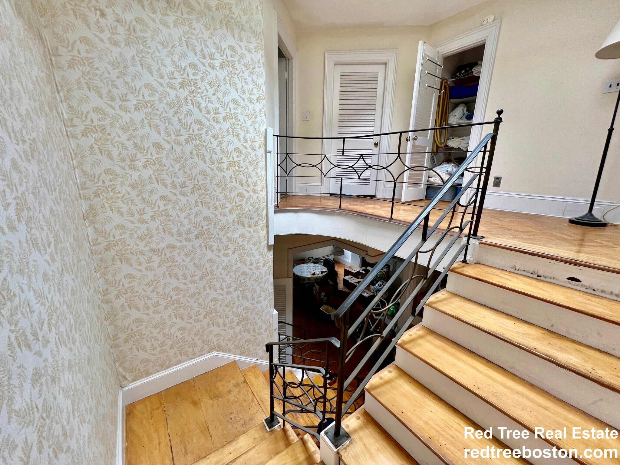 Building Photo - 1712 Beacon St