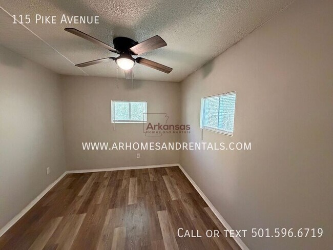 Building Photo - 115 Pike Ave