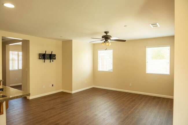 Building Photo - Woodmont