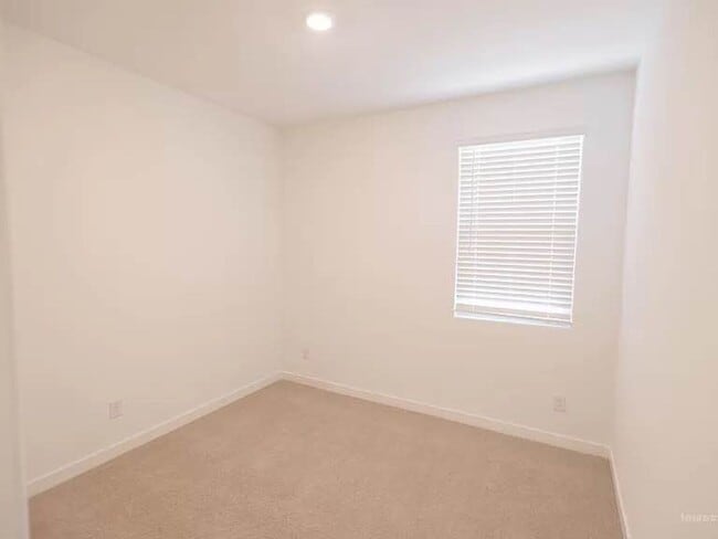 Building Photo - House for Rent in Phoenix