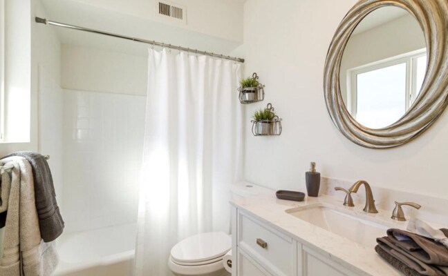 Building Photo - 1231 E Maryland Ave