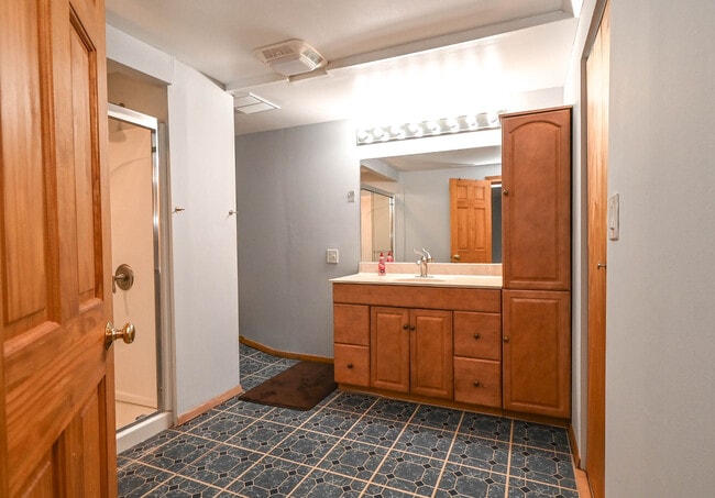 Building Photo - 5495 Chapel Hill