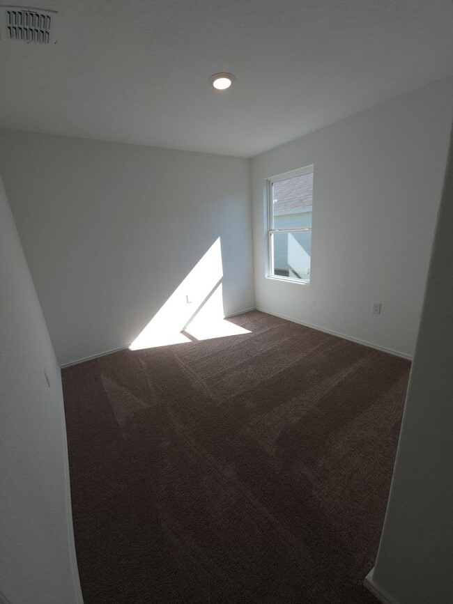 Building Photo - SA- Texas A&M Area / Vida Subdivision