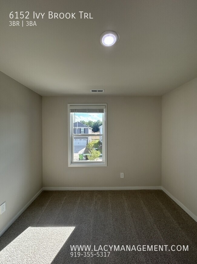 Building Photo - 6152 Ivy Brk Trl