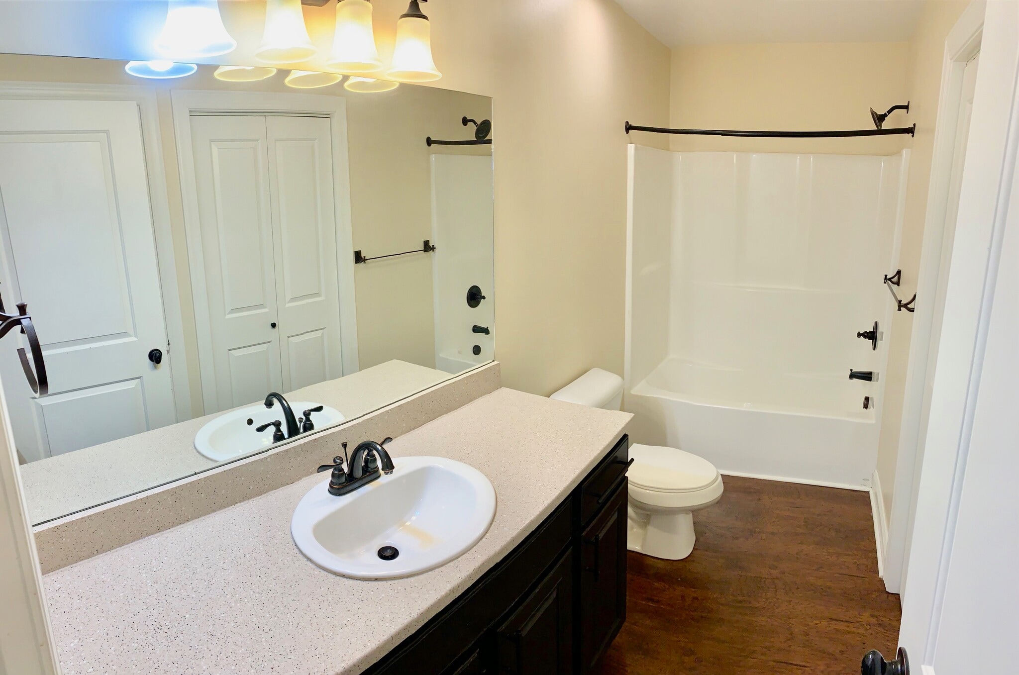 303WL 3BR Loft - 202 Treyson Ln