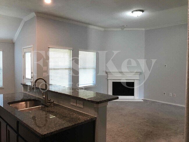 Building Photo - 264 Callaghan Dr