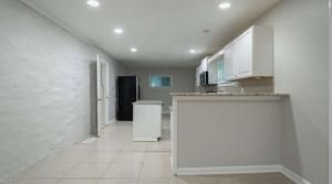 Building Photo - 3409 Hyland Dr