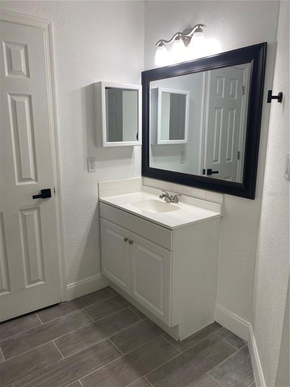 Building Photo - 2526 Lemon Tree Ln