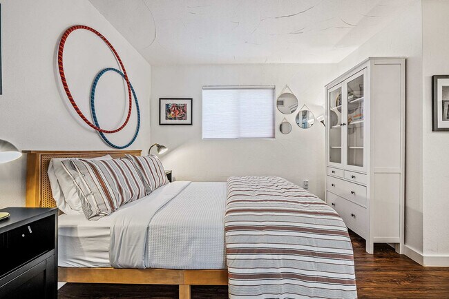 Building Photo - 3018 S 1st St