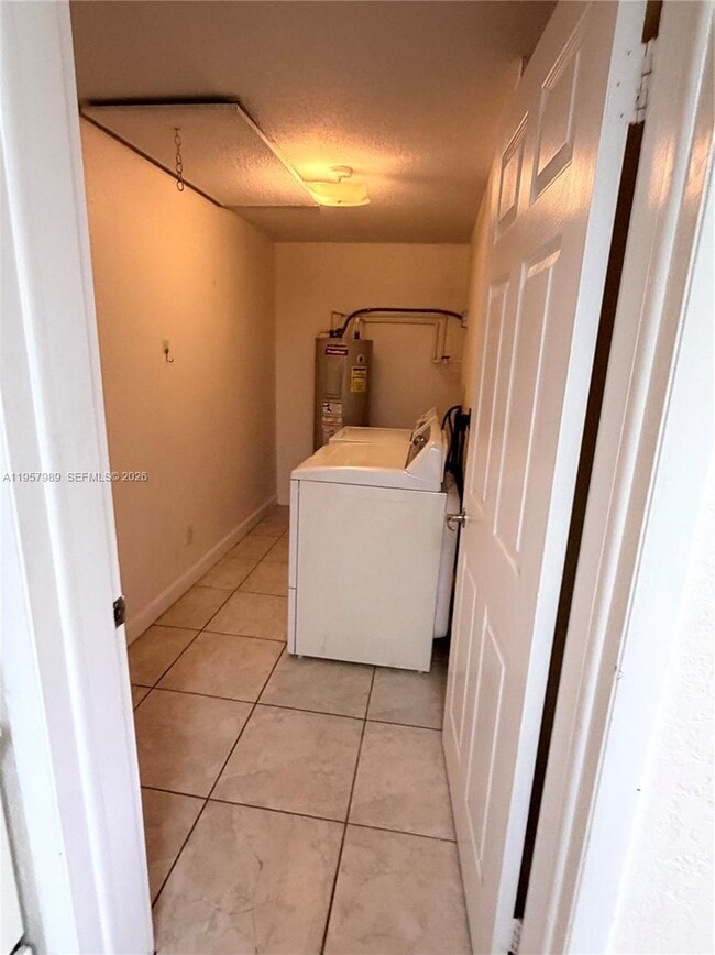 Building Photo - 7160 Southgate Blvd