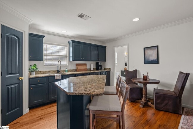 Building Photo - 7 Hamilton Ave