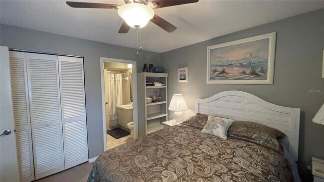 Building Photo - 5256 Myrtle Wood