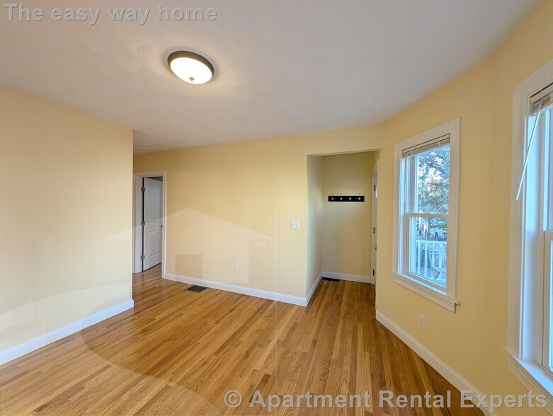 Building Photo - 615 Boston Ave