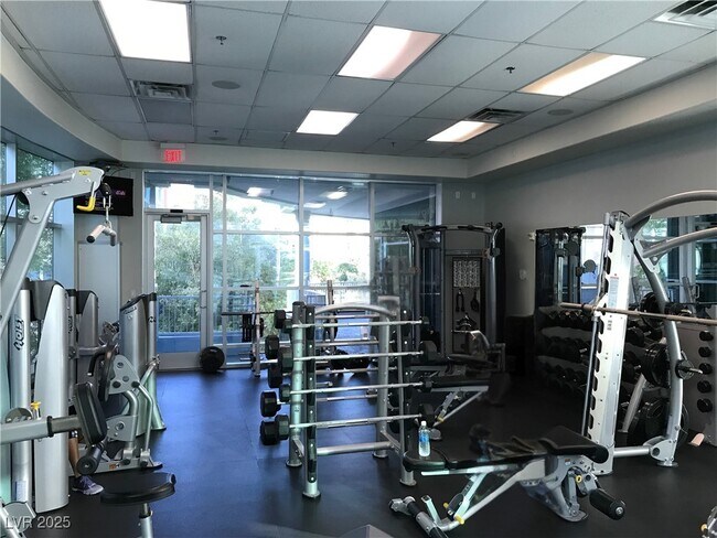 Building Photo - 38 E Serene Ave