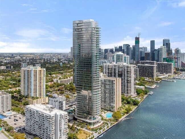 Building Photo - 175 25