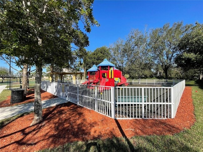 Building Photo - 4304 SW 131st Ln