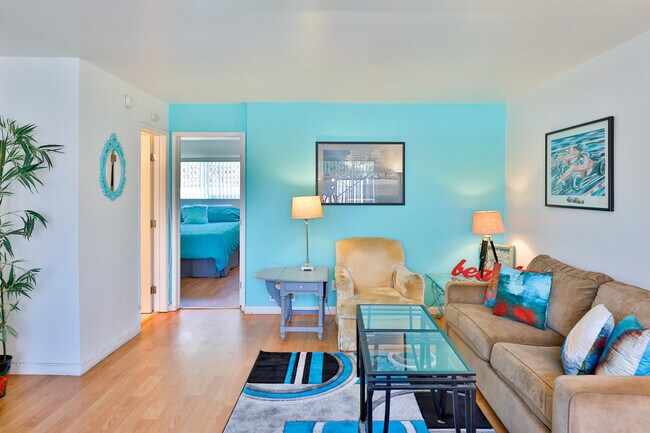 Apt. 2 - 43 23rd Ave