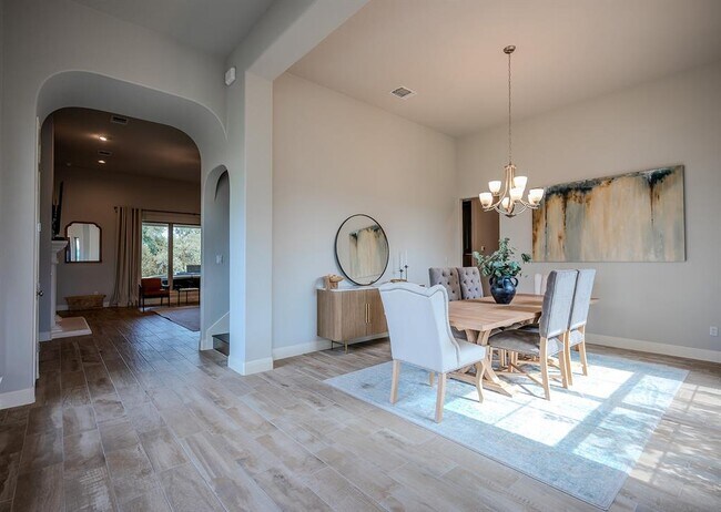 Building Photo - 227 Dally Ct
