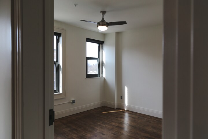 Apartment D Bedroom - 121 Michigan Ave W