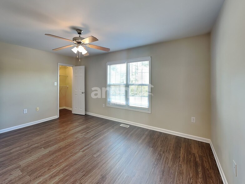 Building Photo - 79 Wolf Creek Ln