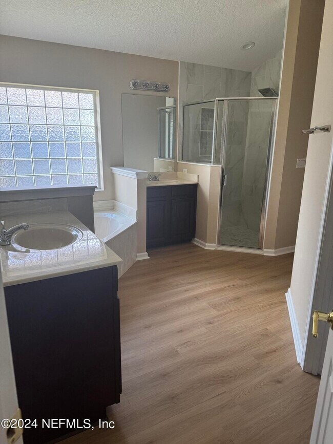 Building Photo - 2016 Spring Meadows Ct