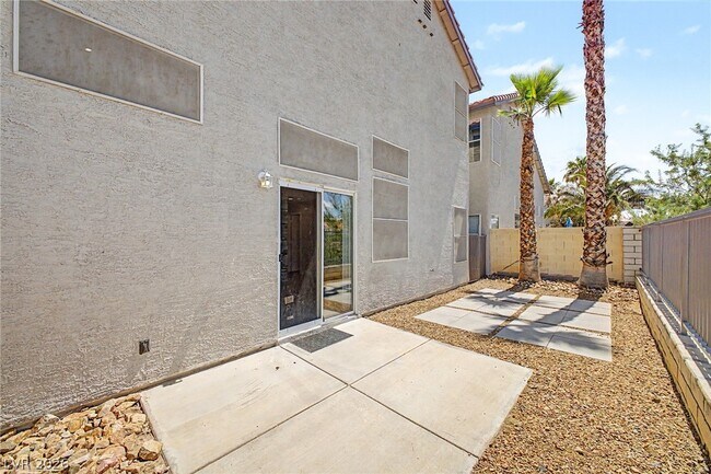 Building Photo - 2316 Ramsgate Dr