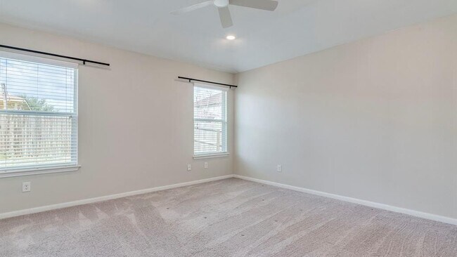 Building Photo - 141 Linden Ln