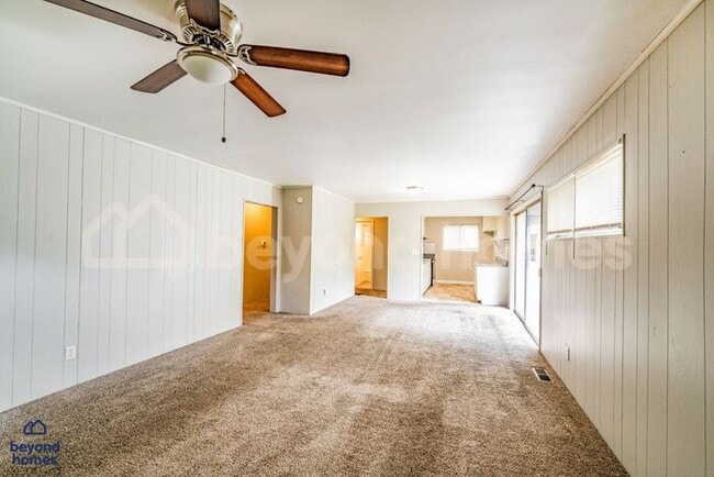 Building Photo - Cozy Comfort Meets Classic Charm in Killou...