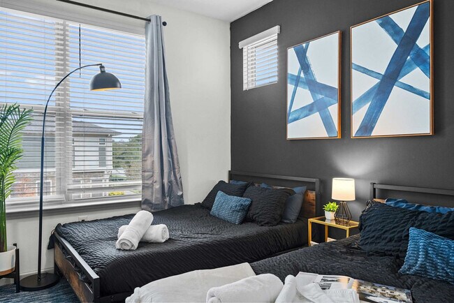 Building Photo - 19025 Carsen Grace Ct