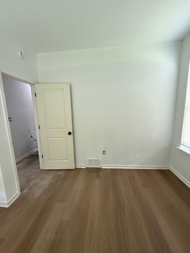 Building Photo - Fully Renovated Spacious 3BR in South Memphis – Section 8 Welcome