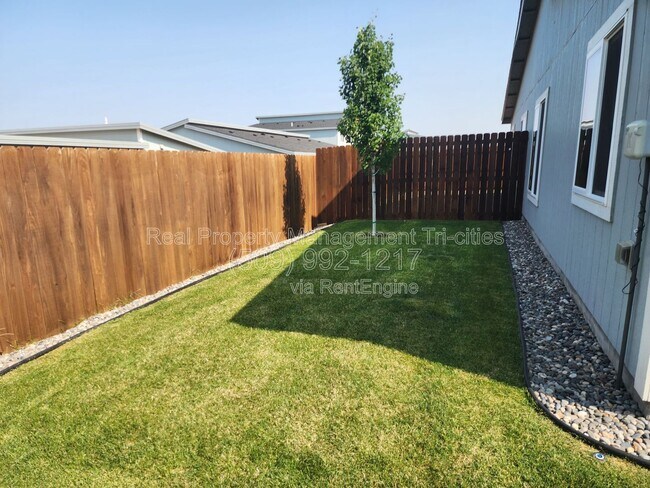 Building Photo - 406 Dawson Ln