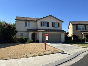 Building Photo - Stockton 4 Bedroom 2.5 Bathroom Home.
