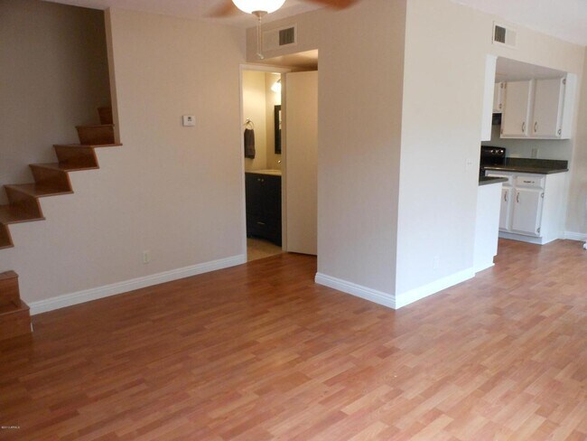 Building Photo - 1255 N 84th Pl