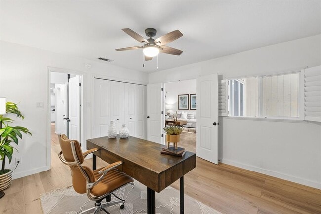 Building Photo - 8346 Summerwood Dr