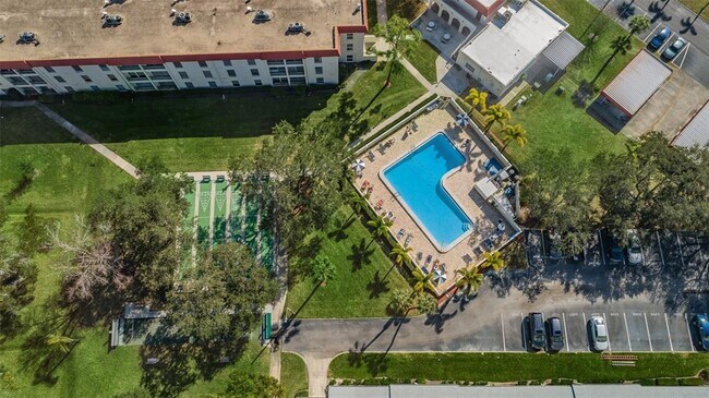 Building Photo - 2700 Bayshore Blvd
