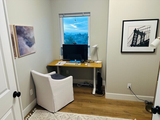 Building Photo - Gorgeous Custom Camas Home