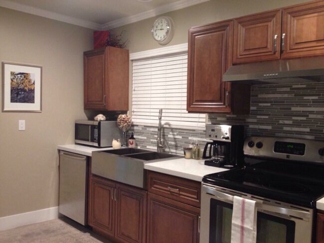 Building Photo - 1373 Idaho St