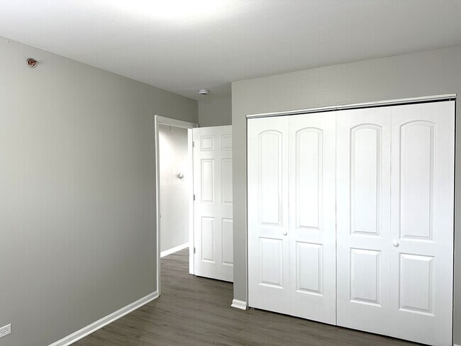 Building Photo - 8635 84th Ct