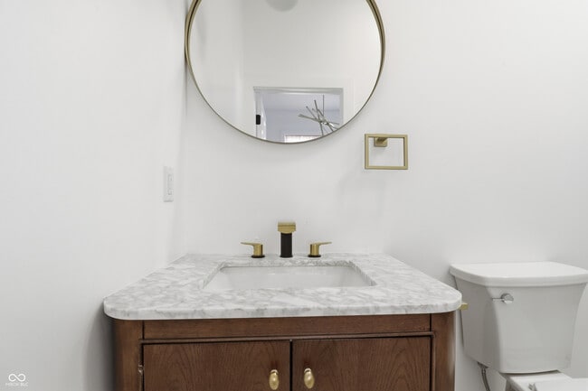 Building Photo - 29 N State Ave