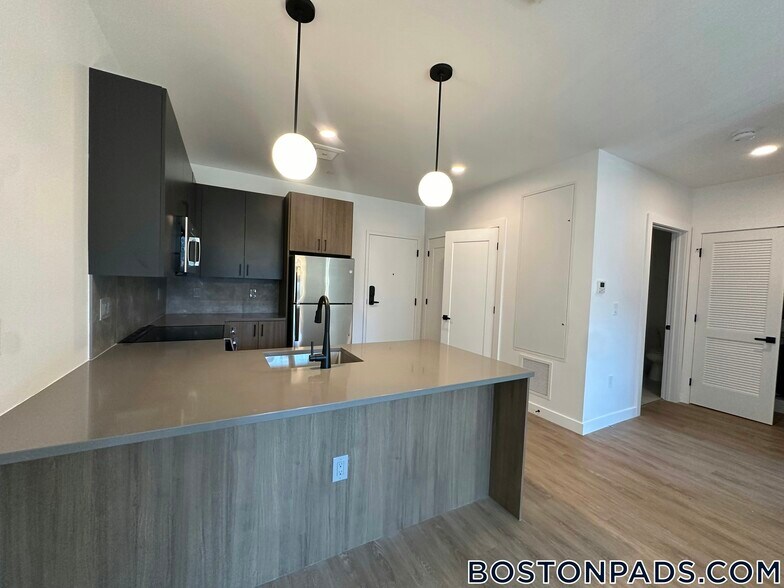 Building Photo - 199 Gardner St