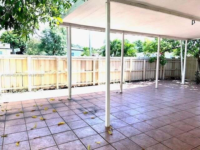 Building Photo - 500 SW 51st Ave