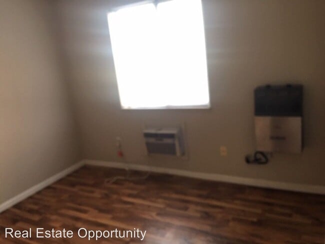 Building Photo - 1293 Neil Ave